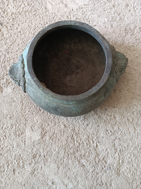 古玩銅器銅獅耳爐真品鑒賞圖