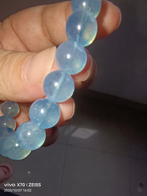古玩玉器天然海藍寶手串真品鑒賞圖