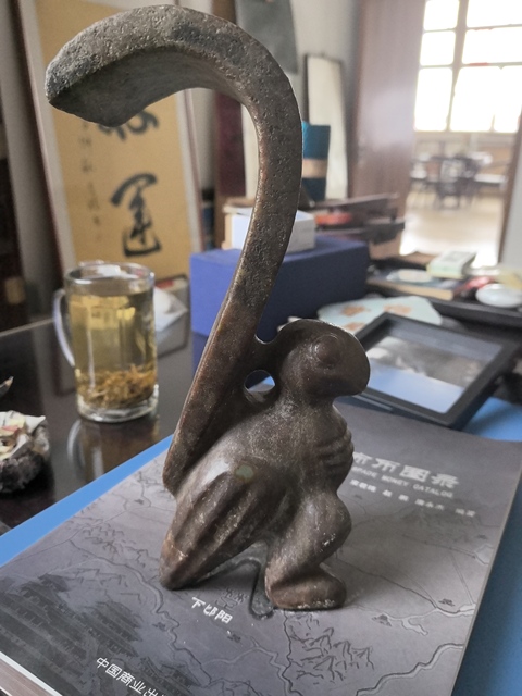古玩玉器仿古做舊神鳥造型擺件真品鑒賞圖