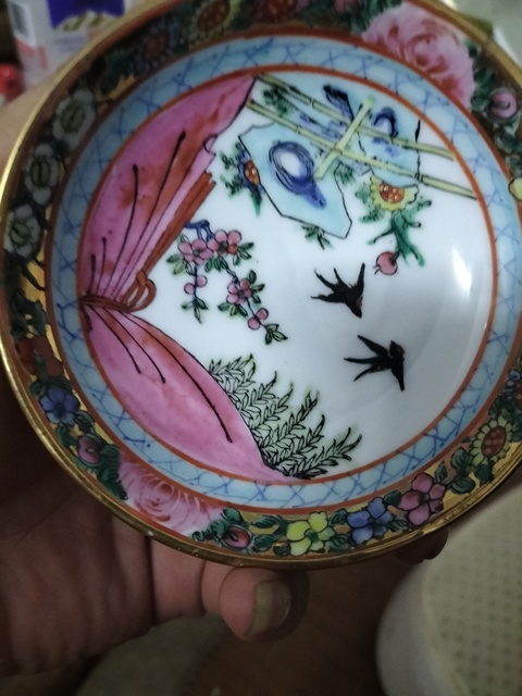 古玩陶瓷花鳥紋廣彩盤真品鑒賞圖