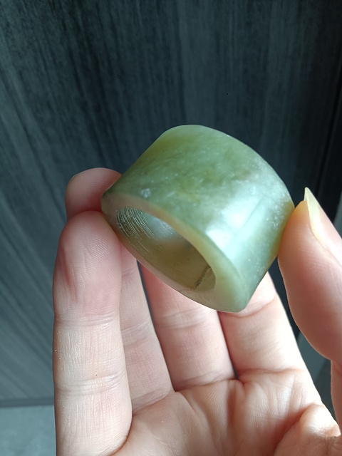 古玩玉器和田玉雕“素紋扳指”真品鑒賞圖
