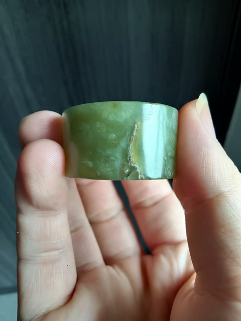 古玩玉器和田玉雕“素紋扳指”真品鑒賞圖