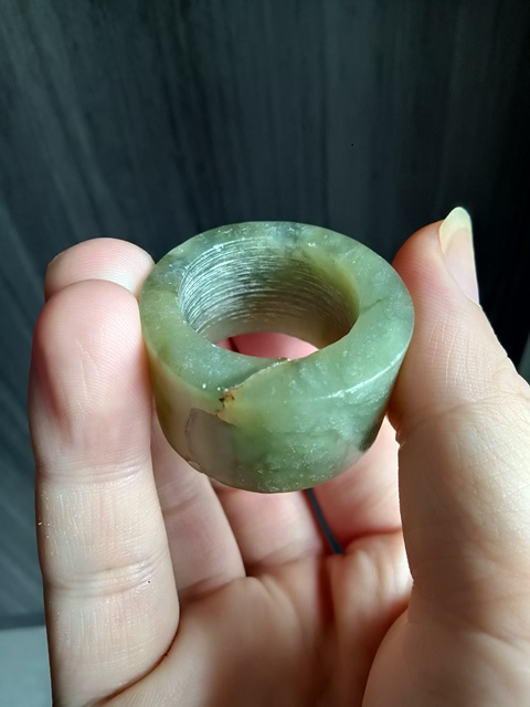 古玩玉器和田玉雕“素紋扳指”真品鑒賞圖