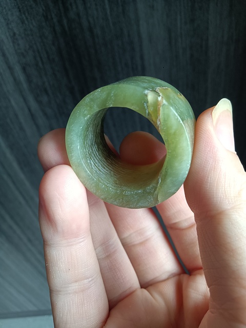 古玩玉器和田玉雕“素紋扳指”真品鑒賞圖