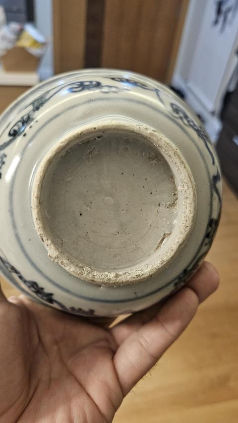 古玩陶瓷青花纏枝花卉紋碗真品鑒賞圖