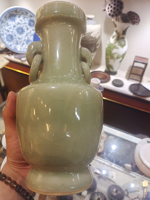 古玩陶瓷青釉象耳盤口瓶真品鑒賞圖