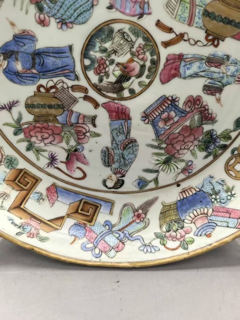 古玩陶瓷人物紋粉彩盤真品鑒賞圖