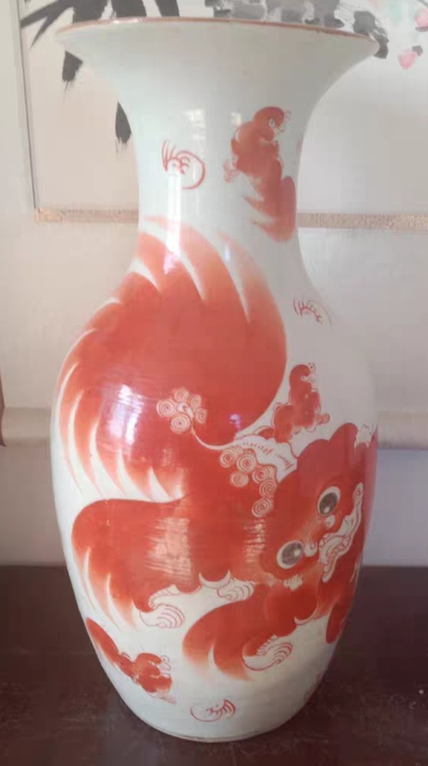 古玩陶瓷太師少保礬紅撇口瓶真品鑒賞圖
