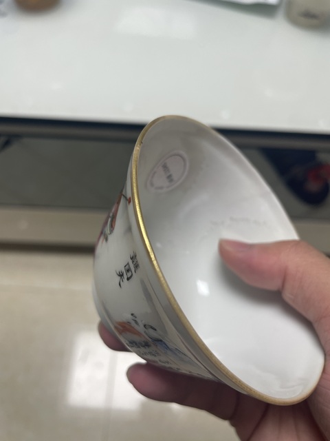 古玩陶瓷粉彩無雙譜人物茶碗真品鑒賞圖