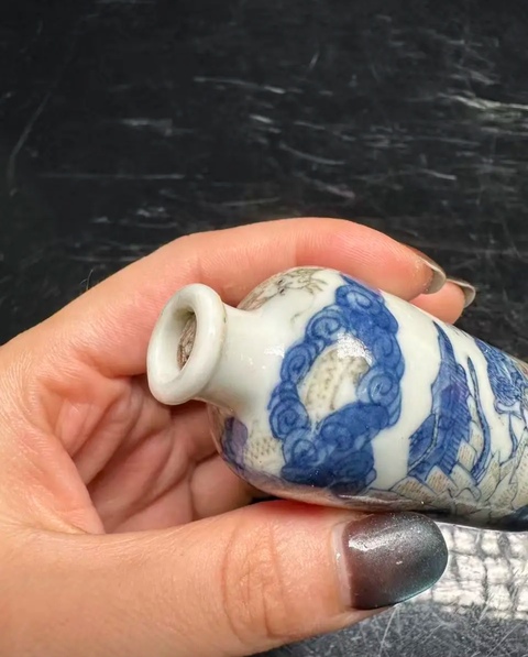 古玩陶瓷青花釉里紅十二生肖鼻煙壺真品鑒賞圖