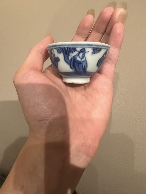 古玩陶瓷三星高照圖青花小酒盅真品鑒賞圖