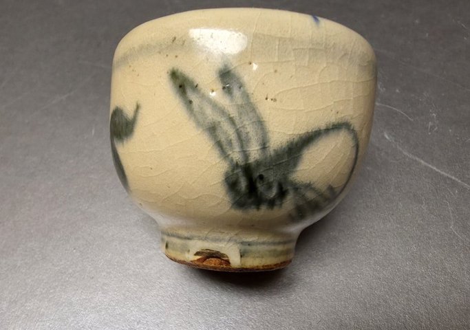 古玩陶瓷壽字款青花杯真品鑒賞圖