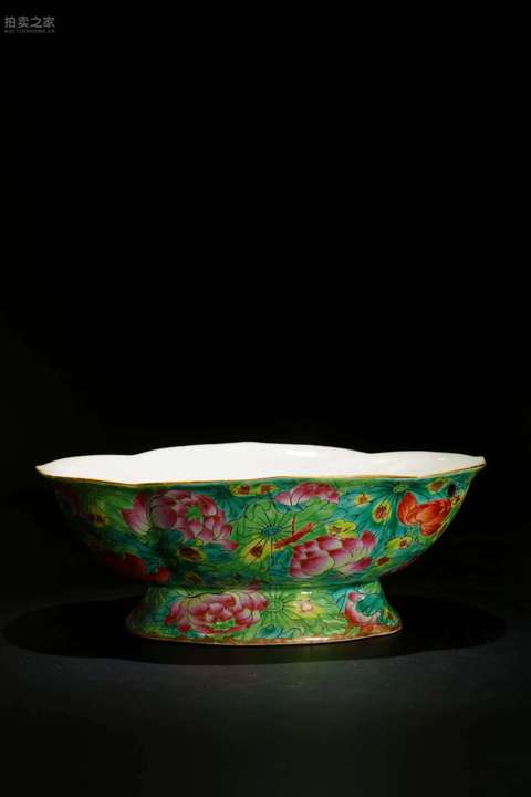 古玩陶瓷粉彩荷花金魚紋貢碗真品鑒賞圖