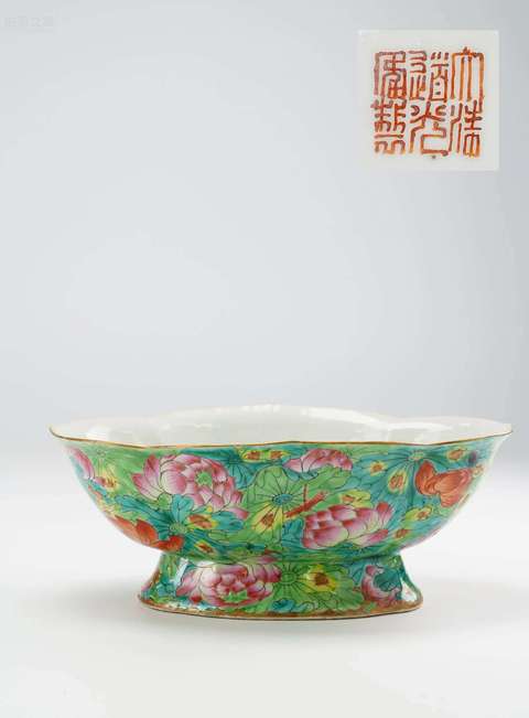 古玩陶瓷粉彩荷花金魚紋貢碗真品鑒賞圖
