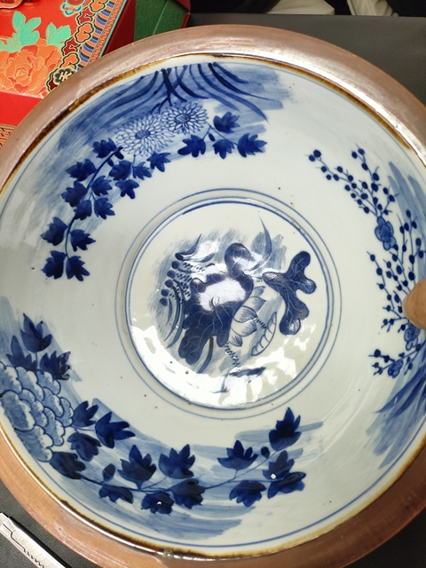 古玩陶瓷醬釉青花盆真品鑒賞圖