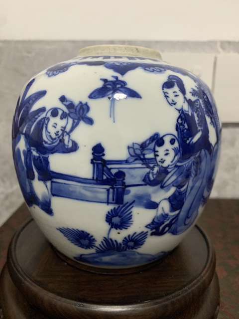古玩陶瓷清晚期 青花仕女嬰戲紋罐拍賣，當前價格2200元