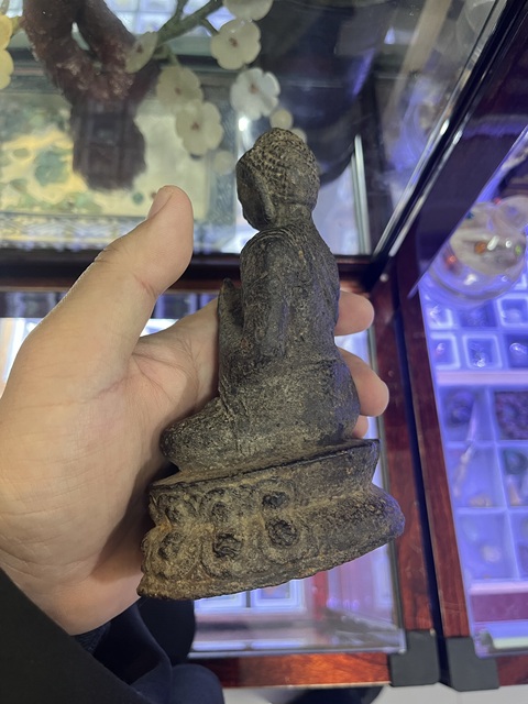古玩銅器佛像真品鑒賞圖