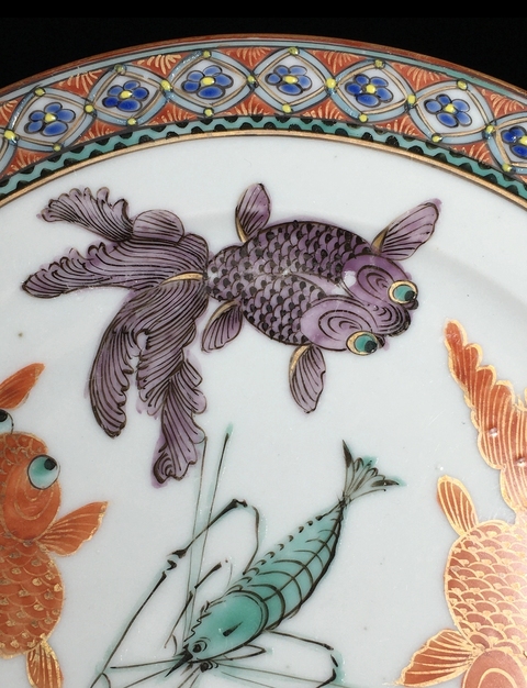 古玩陶瓷廣彩金魚紋盤真品鑒賞圖