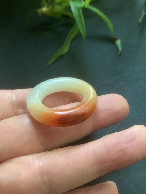 古玩玉器清代天然翡翠“素紋環”拍賣，當前價格9000元