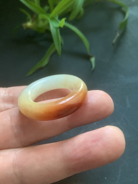 古玩玉器清代天然翡翠“素紋環”拍賣，當前價格9000元