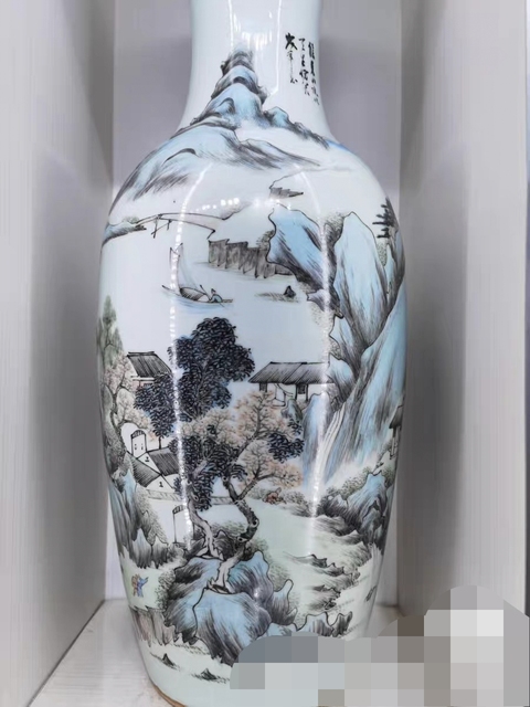 古玩陶瓷淺絳彩山水人物人物撇口瓶真品鑒賞圖