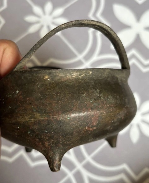 古玩銅器爐子真品鑒賞圖