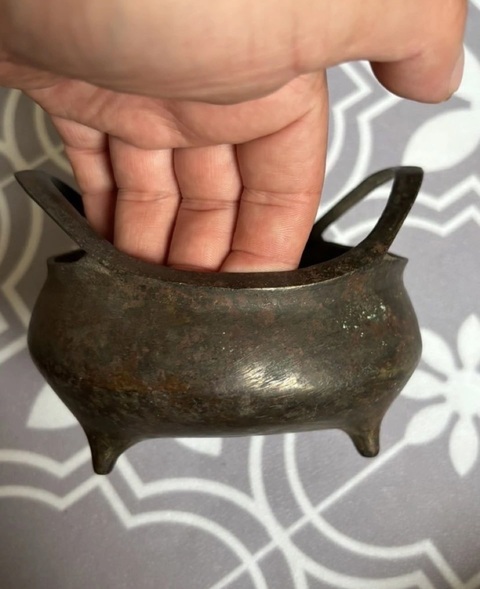 古玩銅器爐子真品鑒賞圖