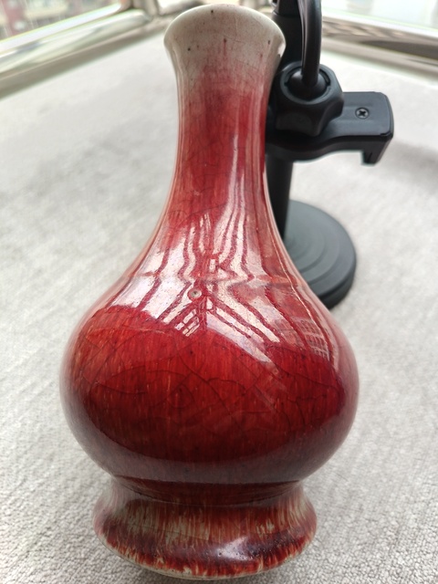 古玩陶瓷紅釉瓶真品鑒賞圖