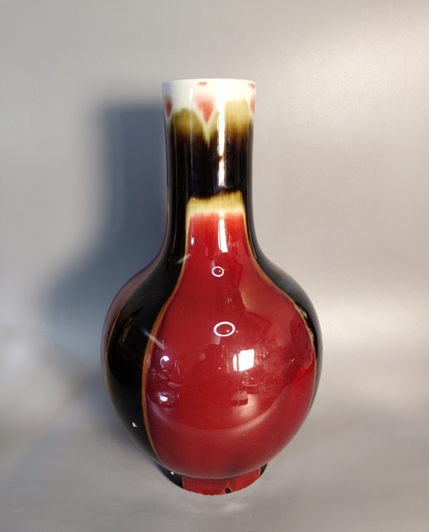 古玩陶瓷三陽開泰品種天球瓶真品鑒賞圖