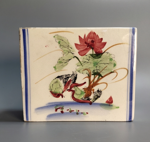 古玩陶瓷粉彩滿池矯紋脈枕真品鑒賞圖