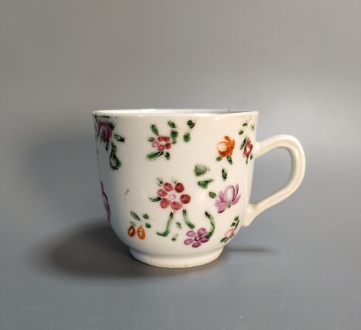 古玩陶瓷廣彩花卉紋馬克杯真品鑒賞圖