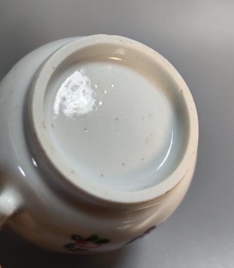 古玩陶瓷廣彩花卉紋馬克杯真品鑒賞圖