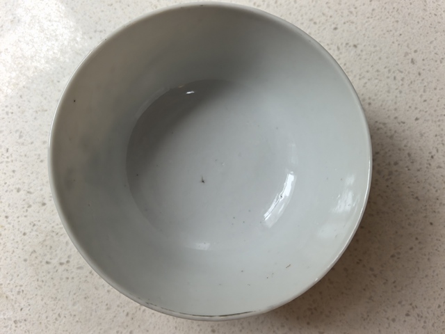 古玩陶瓷粉彩紅樓夢人物茶碗真品鑒賞圖