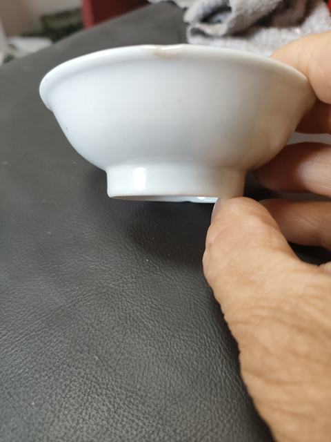 古玩陶瓷粉彩花卉紋盤真品鑒賞圖