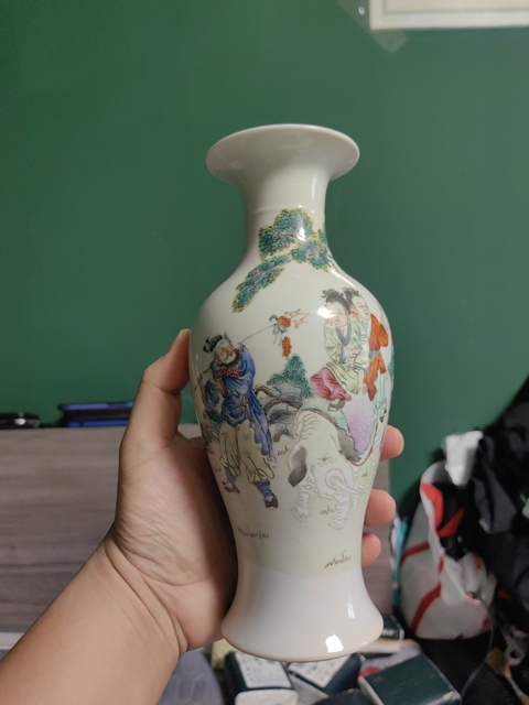 古玩陶瓷人物紋粉彩觀音瓶真品鑒賞圖