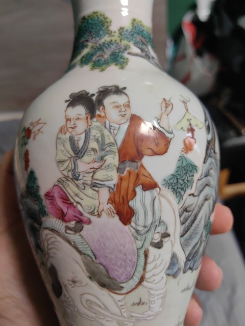 古玩陶瓷人物紋粉彩觀音瓶真品鑒賞圖