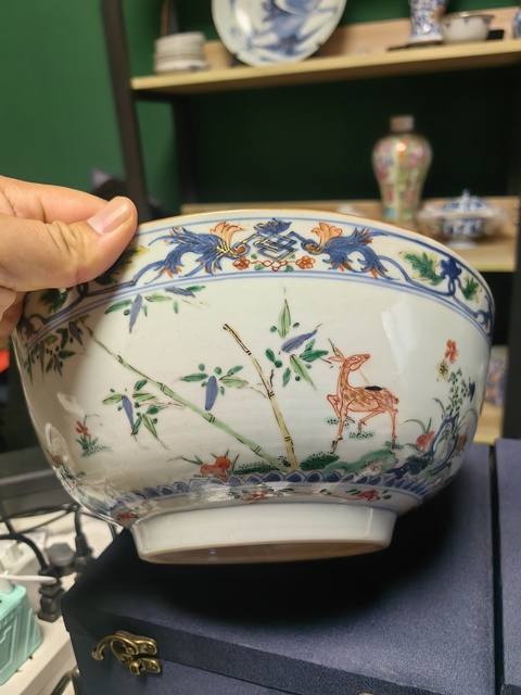 古玩陶瓷青花五彩碗真品鑒賞圖