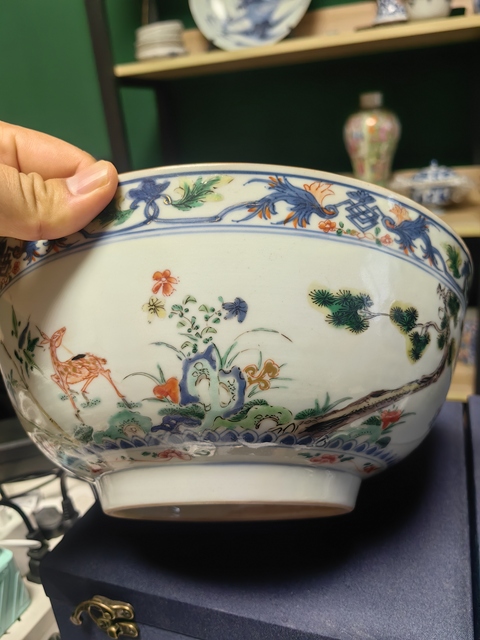 古玩陶瓷青花五彩碗真品鑒賞圖