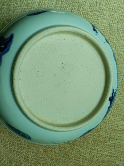 古玩陶瓷過墻龍紋青花盤真品鑒賞圖