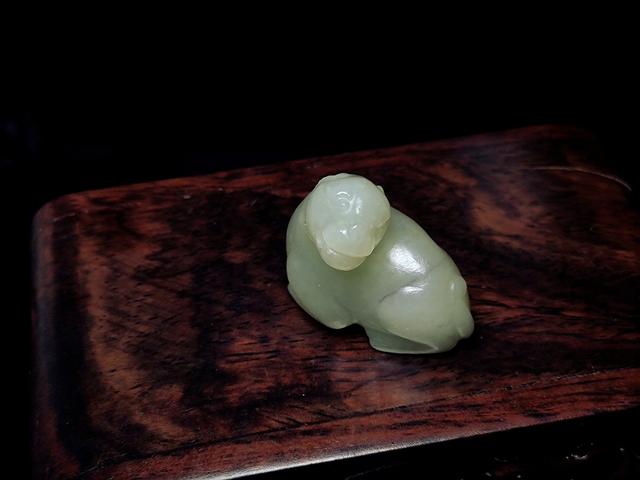 古玩玉器和田玉雕“瑞獸”拍賣，當(dāng)前價格10000000元
