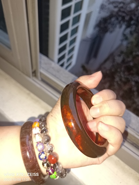 古玩玉器天然琥珀手鐲真品鑒賞圖