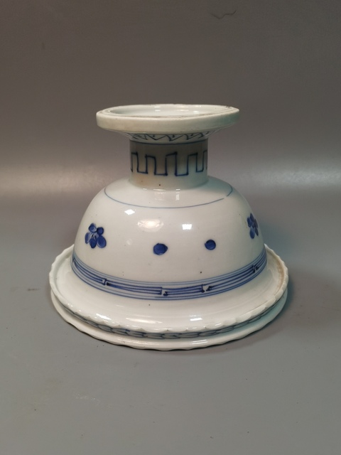 古玩陶瓷晚清民國青花高足供碗拍賣，當前價格480元