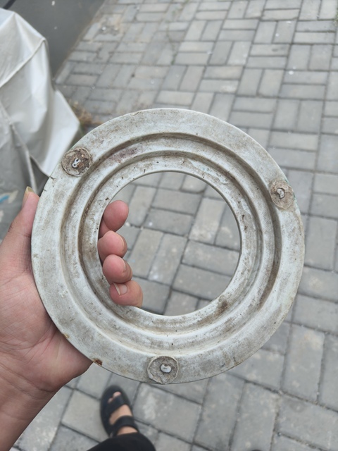 古玩陶瓷清晚清素三彩纏枝蓮紋底座真品鑒賞圖