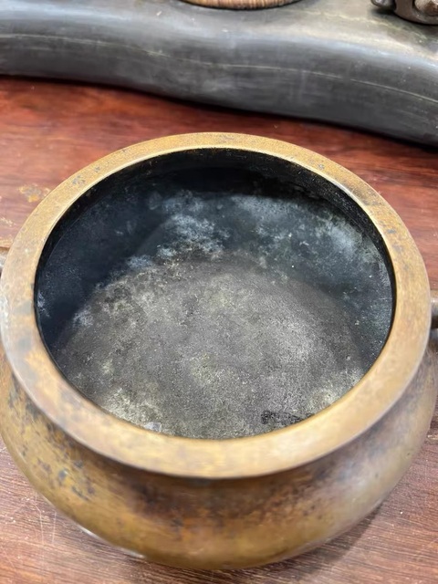 古玩銅器爐子真品鑒賞圖