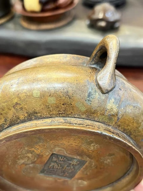 古玩銅器爐子真品鑒賞圖