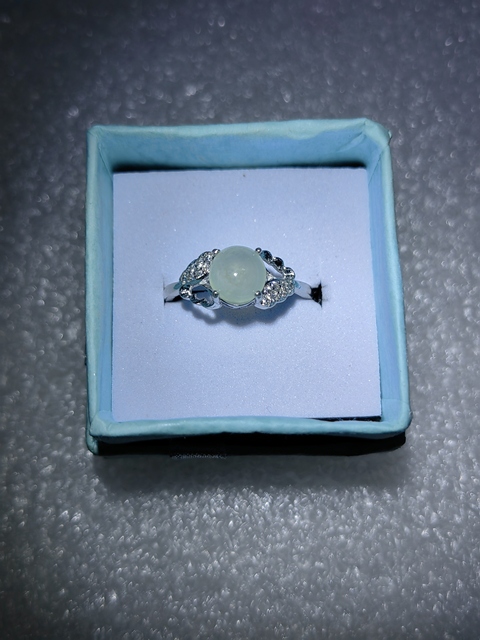 古玩玉器天然翡翠鑲嵌戒指拍賣，當前價格128元