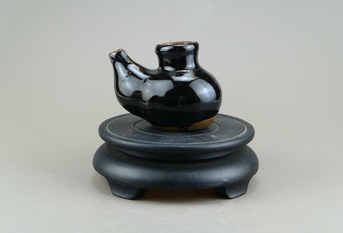 古玩陶瓷烏金釉鳥紋首壺油燈真品鑒賞圖