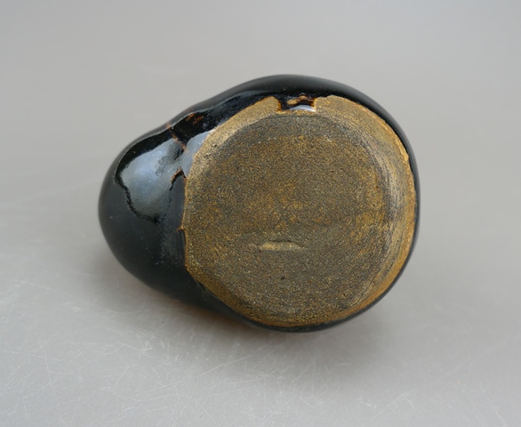 古玩陶瓷烏金釉鳥紋首壺油燈真品鑒賞圖