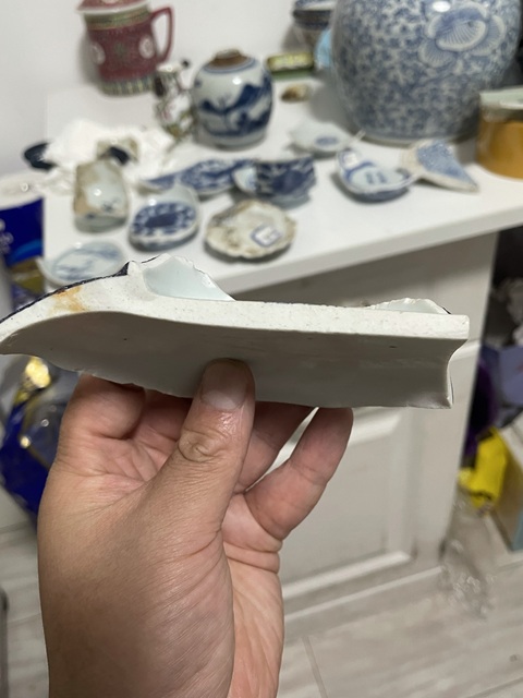 古玩陶瓷清乾隆官窯寶石藍釉標本真品鑒賞圖