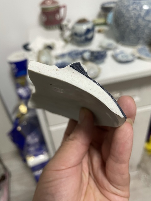 古玩陶瓷清乾隆官窯寶石藍釉標本真品鑒賞圖